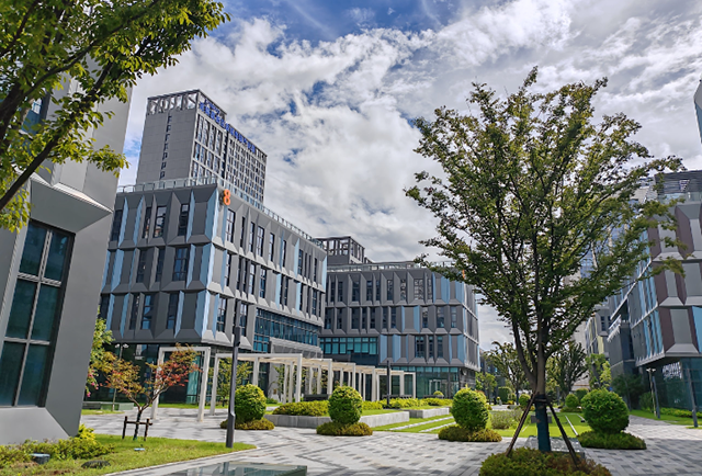 鹤岗工业地产投资新蓝海——新能源产业园区崛起